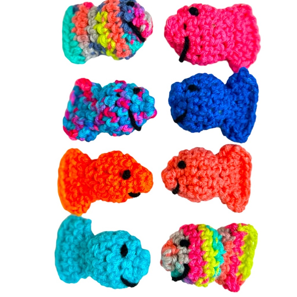 Hand Crafted Colorful Interactive Cat Toys Crochet 8 Potent Organic Catnip Fish - Picture 7 of 8